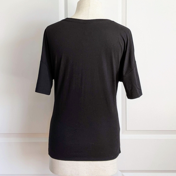 Topshop Tee Jersey Knit Short Sleeve Crew Hook & Eye Embellished Black S NWT - Picture 7 of 13